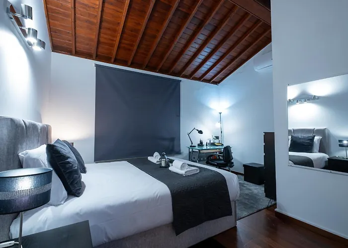 Willa Azores Palmeira *